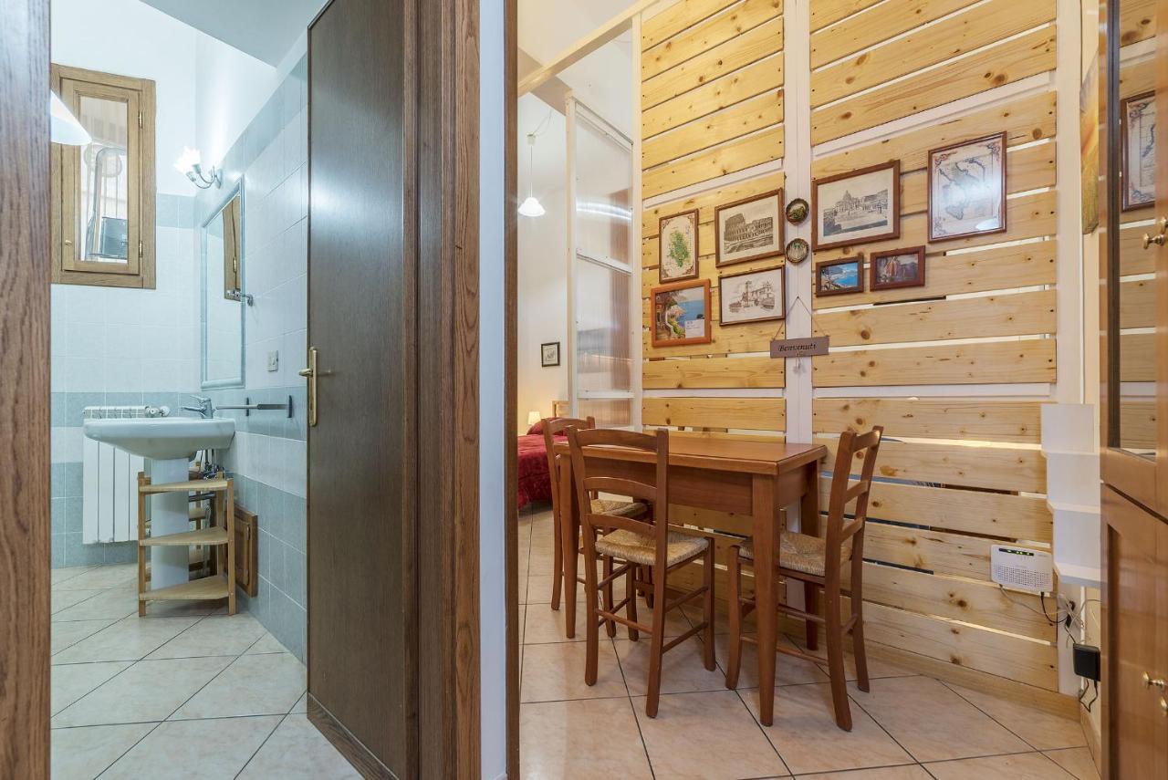 רומא Vittorio Emmanuele & Colosseo Studio מראה חיצוני תמונה